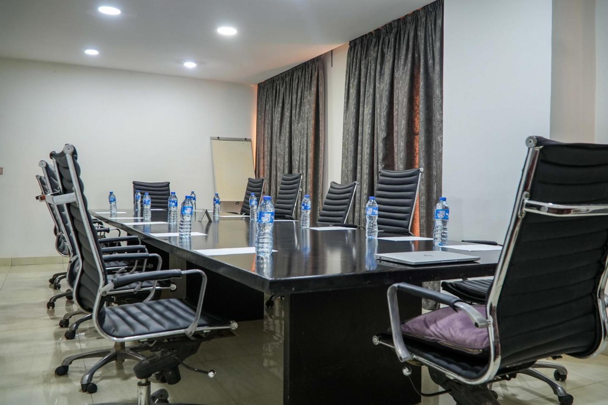 Amor Hotels Abuja Ngoại thất bức ảnh
